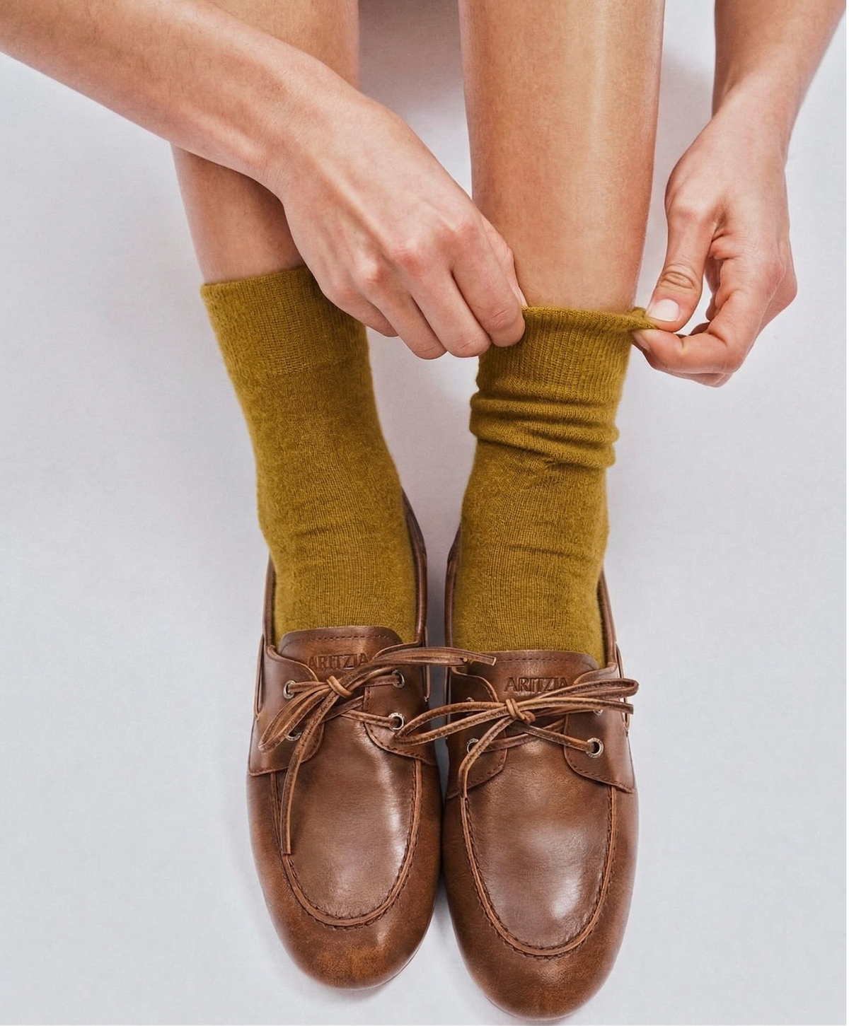 Nooan | Hamilton Possum Merino Wool Socks | Ecru Olive
